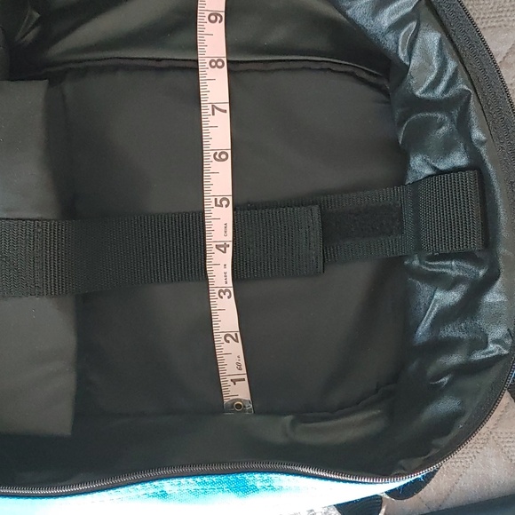 Pyrex portables insulated to go carriers - Picture 4 of 11